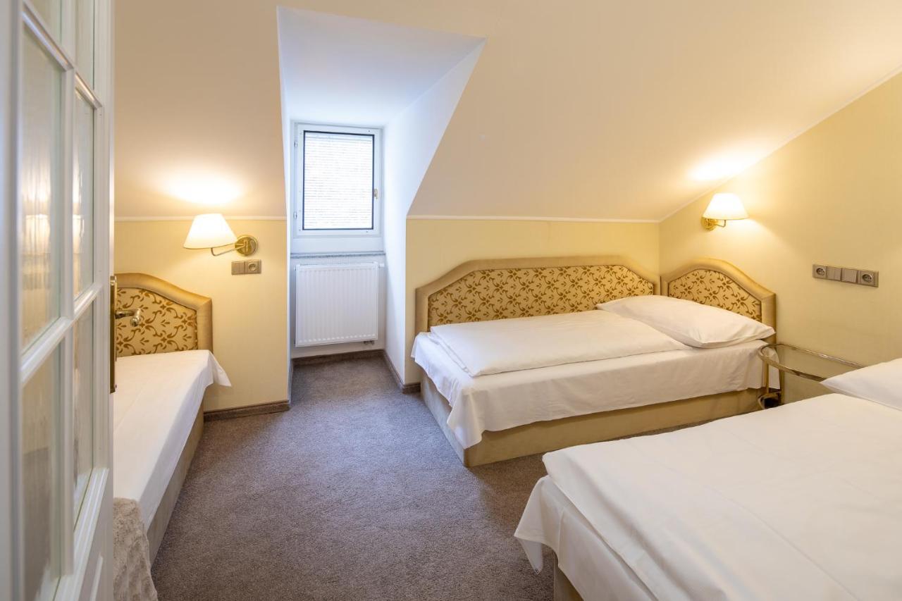 Villa Basileia Riverside Karlovy Vary Eksteriør bilde